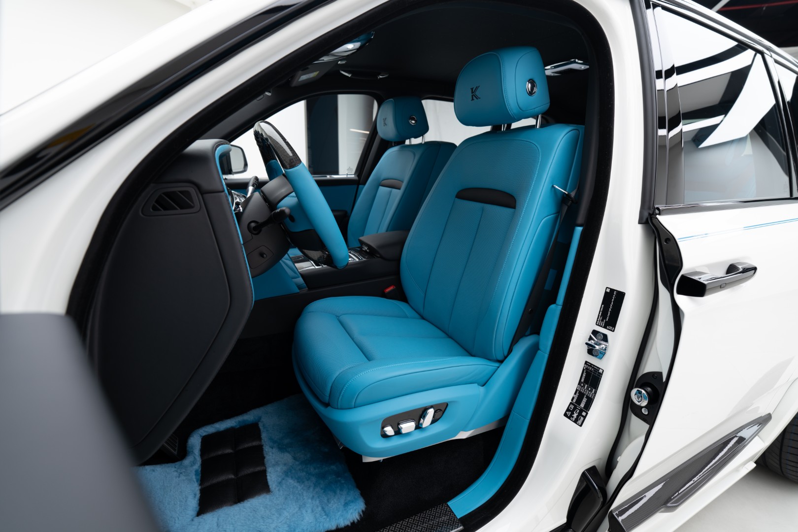 2026 ROLLS ROYCE CULLINAN BY KEYVANY | GCC | FULL CARBON